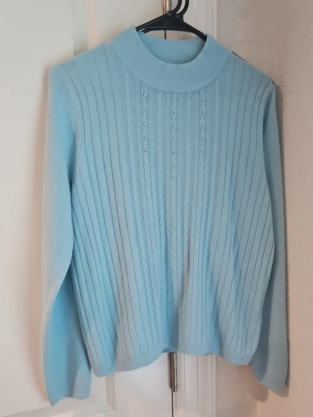 Petite Allison Daley VTG Petite Baby Blue S/M Beaded Pullover Sweater